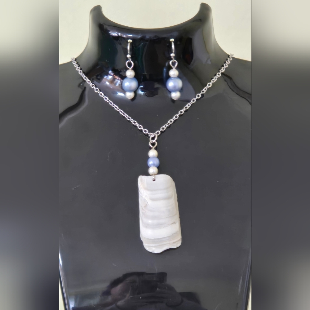 Elegant Silver and White Pendant Necklace